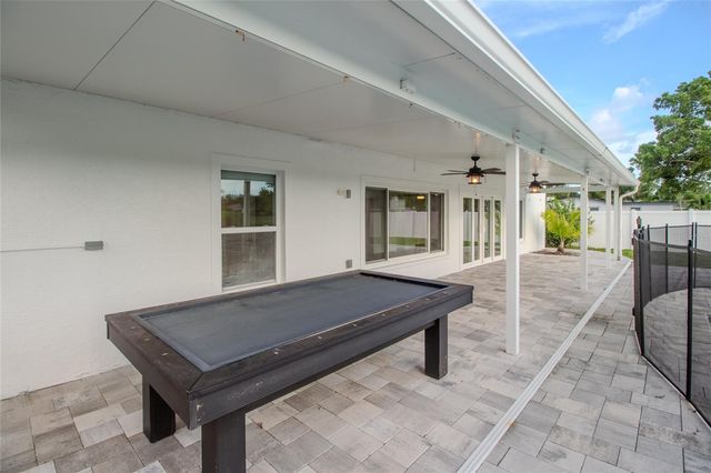 5400 DENVER STREET NE, St Petersburg, FL 33703
