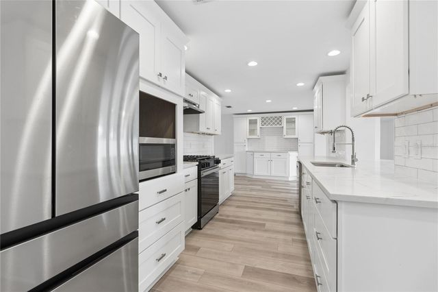 5400 DENVER STREET NE, St Petersburg, FL 33703