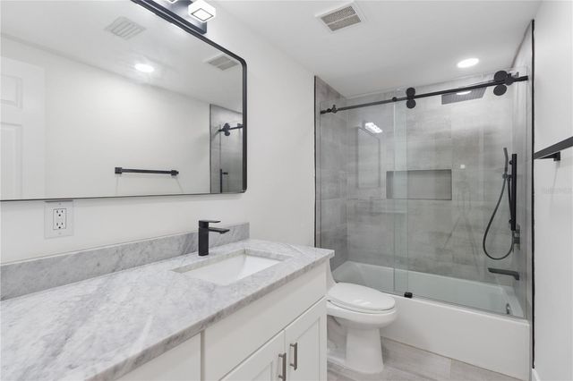 5400 DENVER STREET NE, St Petersburg, FL 33703