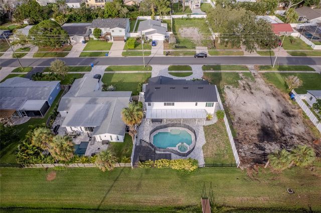 5400 DENVER STREET NE, St Petersburg, FL 33703