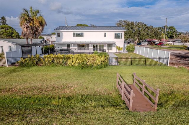 5400 DENVER STREET NE, St Petersburg, FL 33703