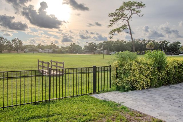 5400 DENVER STREET NE, St Petersburg, FL 33703