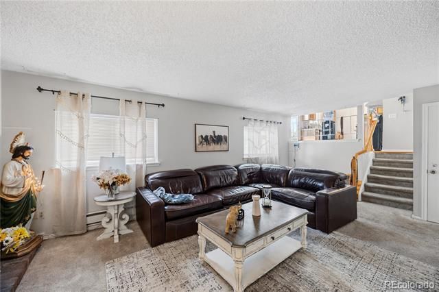 1110 S Salida Way, Aurora, CO 80017