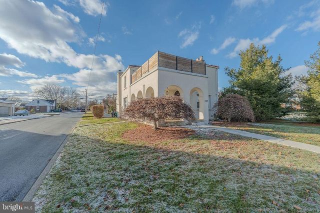 1124 CLUB AVE, Allentown, PA 18109