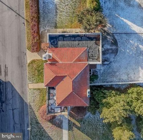 1124 CLUB AVE, Allentown, PA 18109