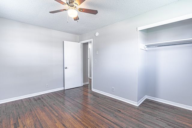 2605 Scott Dr, Clarksville, TN 37042