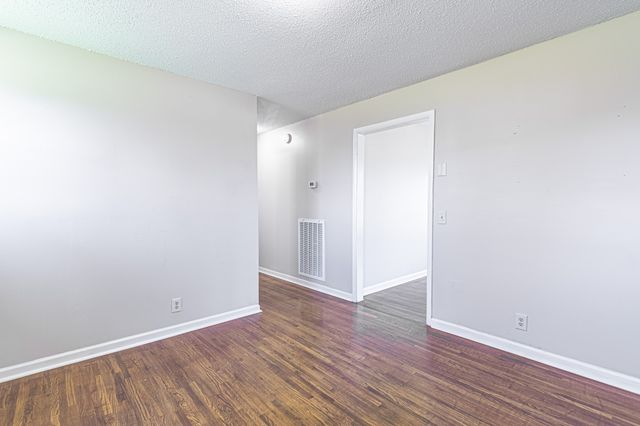 2605 Scott Dr, Clarksville, TN 37042