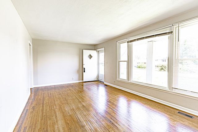 2605 Scott Dr, Clarksville, TN 37042