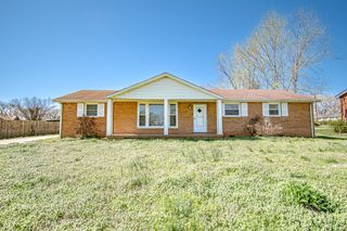 2605 Scott Dr, Clarksville, TN 37042