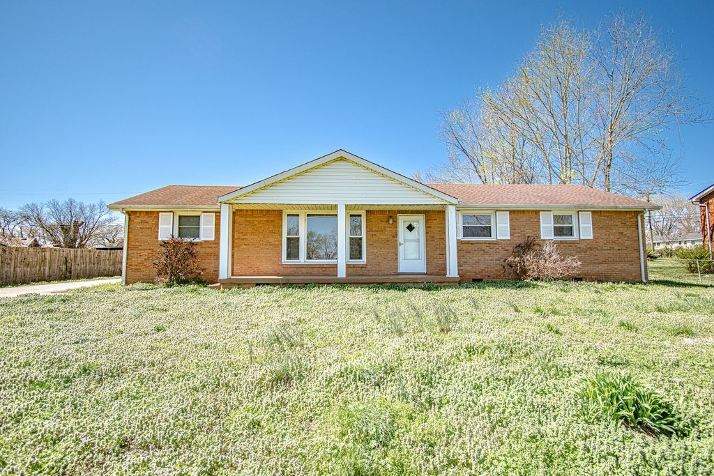 2605 Scott Dr, Clarksville, TN 37042