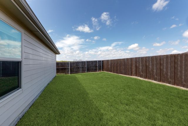 2413 Russell Street, Crandall, TX 75114