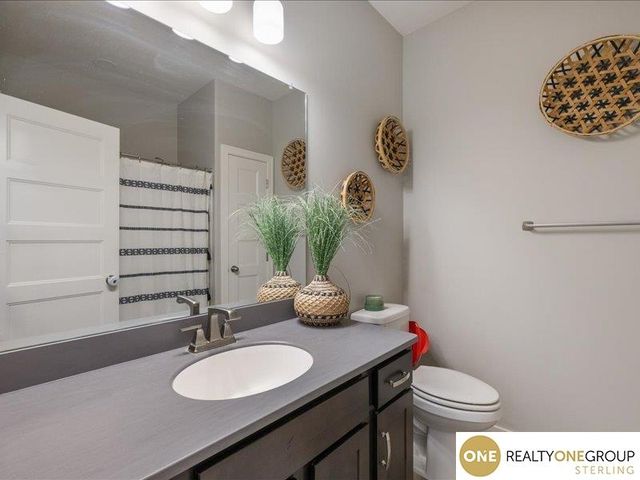 13051 S 49th Street, Papillion, NE 68133
