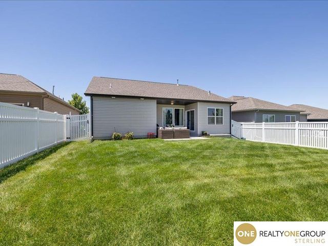 13051 S 49th Street, Papillion, NE 68133