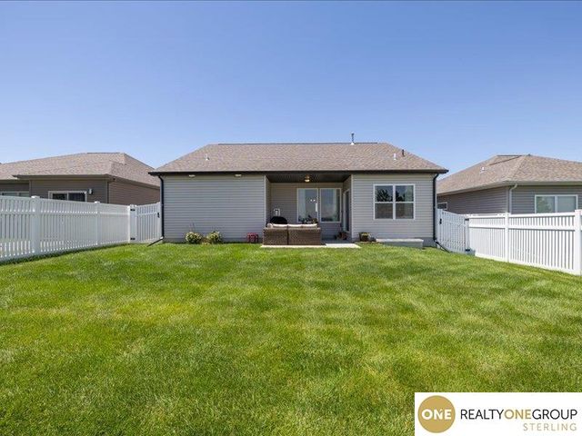 13051 S 49th Street, Papillion, NE 68133