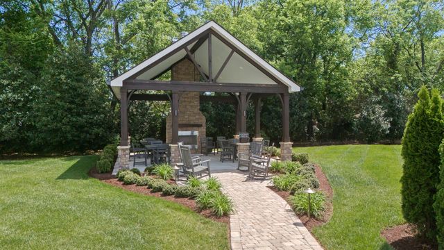 2119 White Poplar Ct, Murfreesboro, TN 37130
