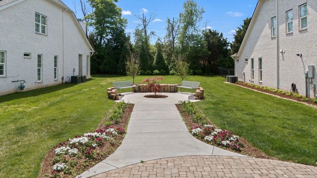 2119 White Poplar Ct, Murfreesboro, TN 37130