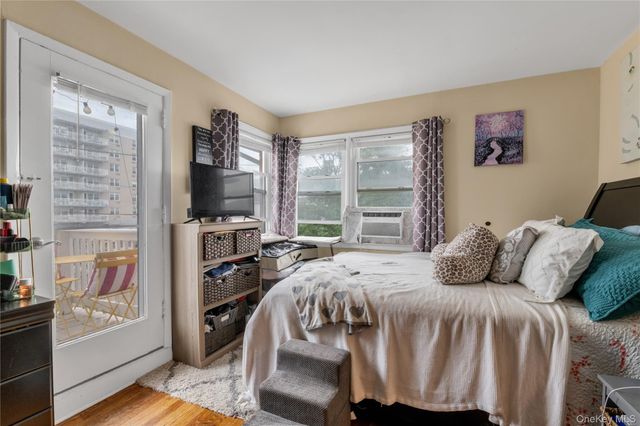 531 E Broadway, Long Beach, NY 11561
