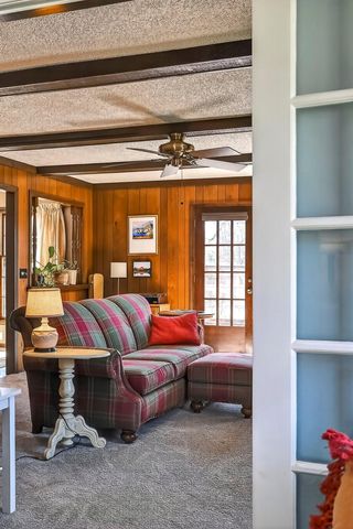 4164 E Oak Knoll Street, Springfield, MO 65809