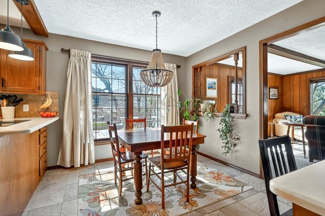 4164 E Oak Knoll Street, Springfield, MO 65809