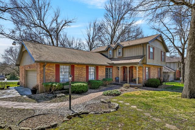 4164 E Oak Knoll Street, Springfield, MO 65809