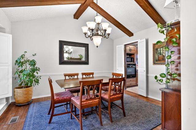 4164 E Oak Knoll Street, Springfield, MO 65809