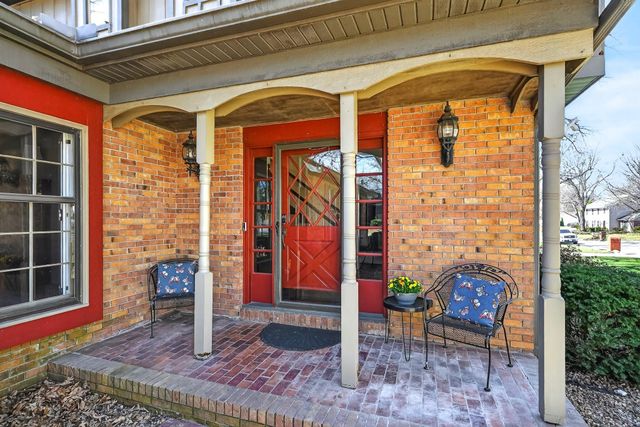 4164 E Oak Knoll Street, Springfield, MO 65809