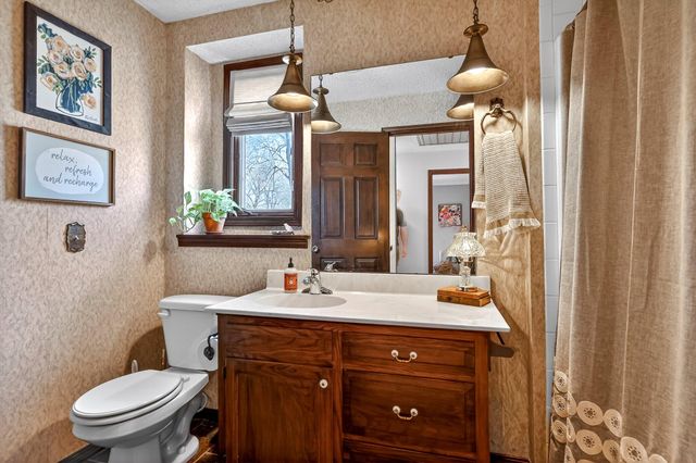 4164 E Oak Knoll Street, Springfield, MO 65809