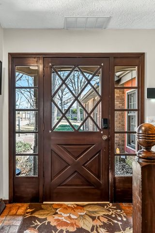 4164 E Oak Knoll Street, Springfield, MO 65809