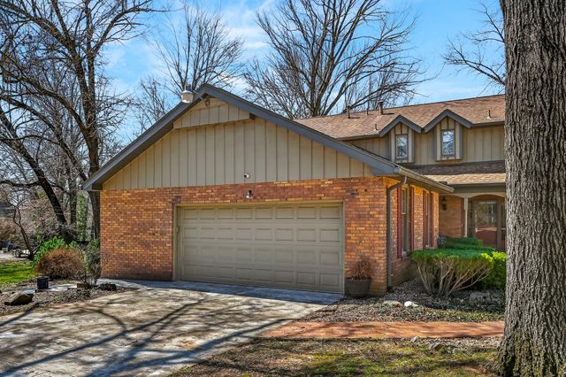 4164 E Oak Knoll Street, Springfield, MO 65809