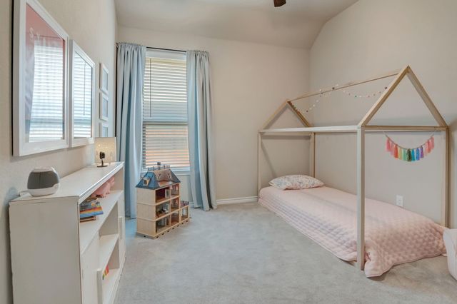 324 Sugar Creek Lane, Saginaw, TX 76131