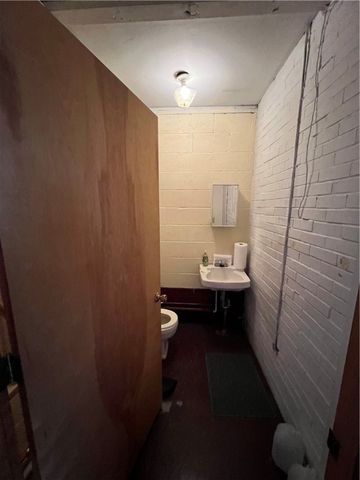 10501 Station, North Huntingdon, PA 15642