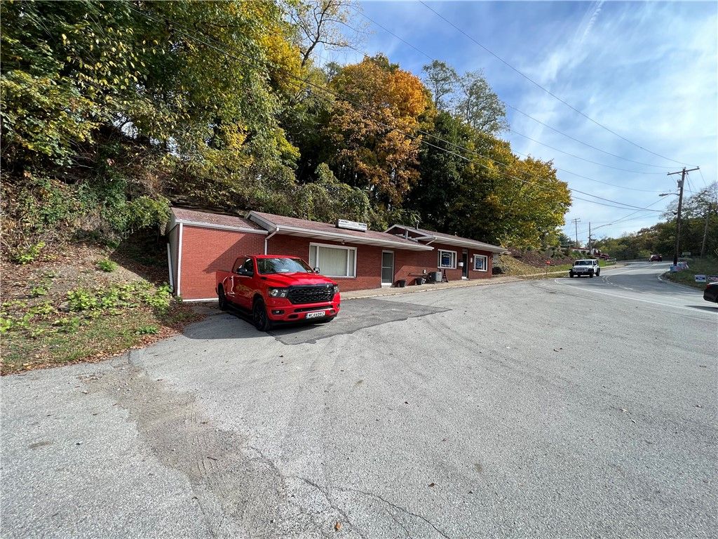 10501 Station, North Huntingdon, PA 15642