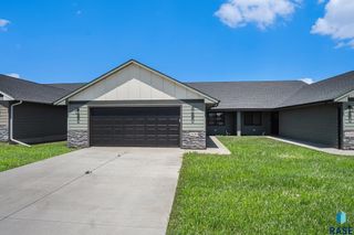 1120 11th St NE Street NE, Madison, SD 57042