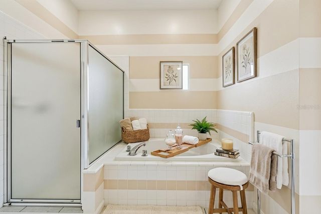 1993 WRENFIELD LANE, Oviedo, FL 32765