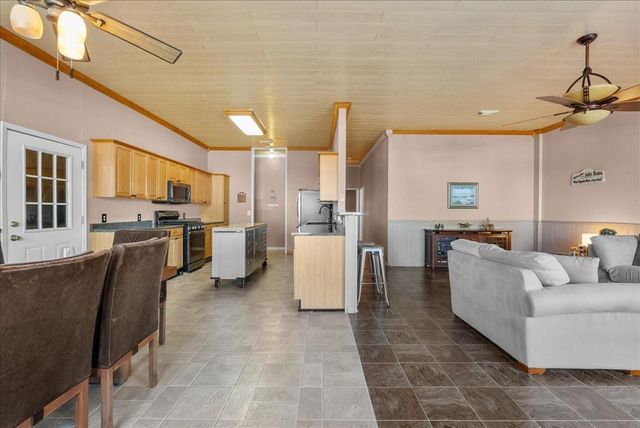 21 Flamingo Circle, Coldspring, TX 77331