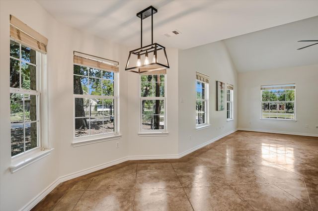 707 Royal LN, Cedar Park, TX 78613