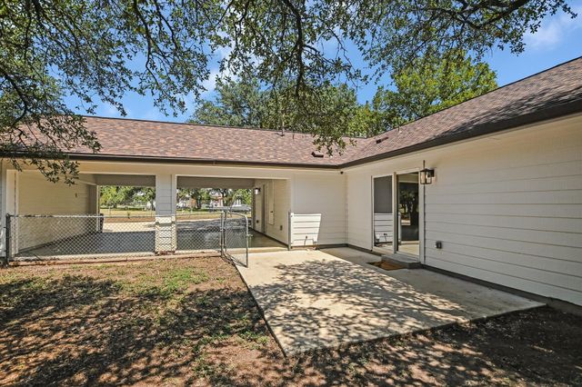 707 Royal LN, Cedar Park, TX 78613