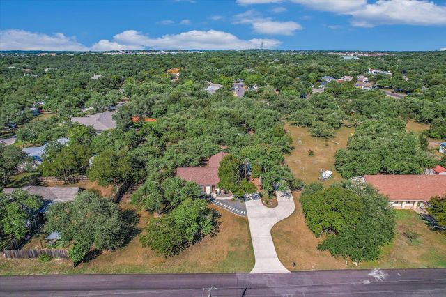 707 Royal LN, Cedar Park, TX 78613
