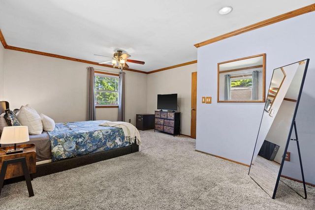 4349 Woodbury LANE, Mount Pleasant, WI 53403