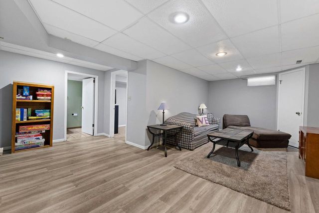 4349 Woodbury LANE, Mount Pleasant, WI 53403
