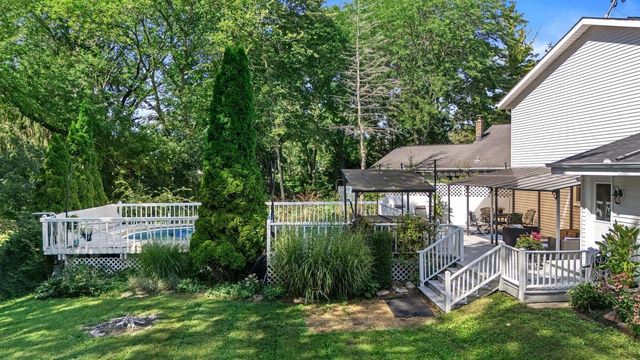 4349 Woodbury LANE, Mount Pleasant, WI 53403