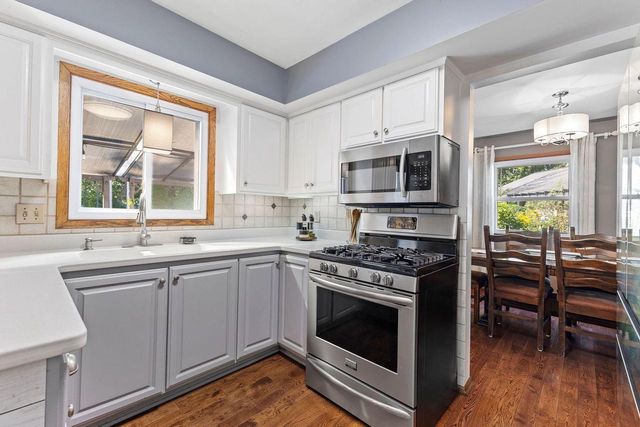 4349 Woodbury LANE, Mount Pleasant, WI 53403