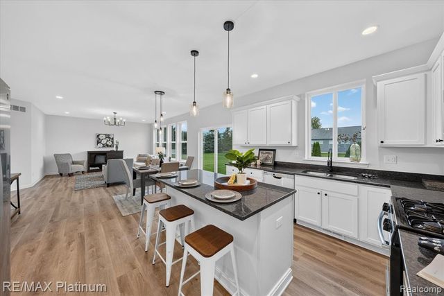 4465 Daniel Drive, Grand Blanc, MI 48439