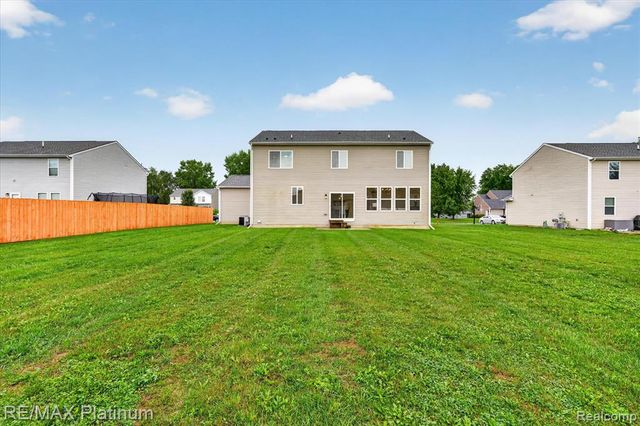 4465 Daniel Drive, Grand Blanc, MI 48439