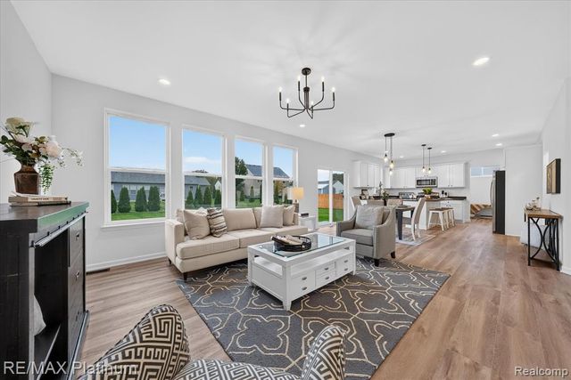 4465 Daniel Drive, Grand Blanc, MI 48439