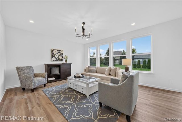 4465 Daniel Drive, Grand Blanc, MI 48439