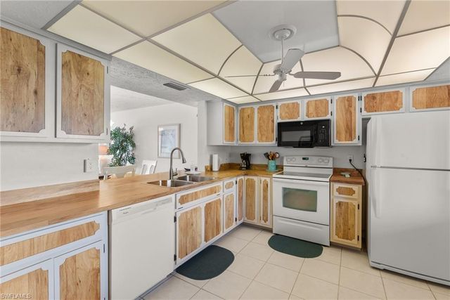 3631 SE 10th AVE # 102, Cape Coral, FL 33904