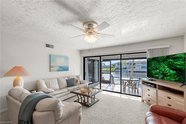 3631 SE 10th AVE # 102, Cape Coral, FL 33904