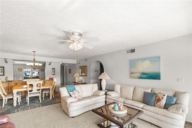 3631 SE 10th AVE # 102, Cape Coral, FL 33904