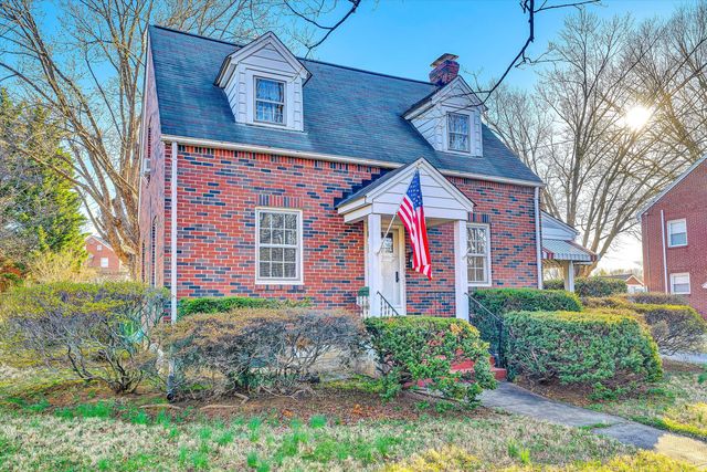 3339 Collingwood ST, Roanoke, VA 24012